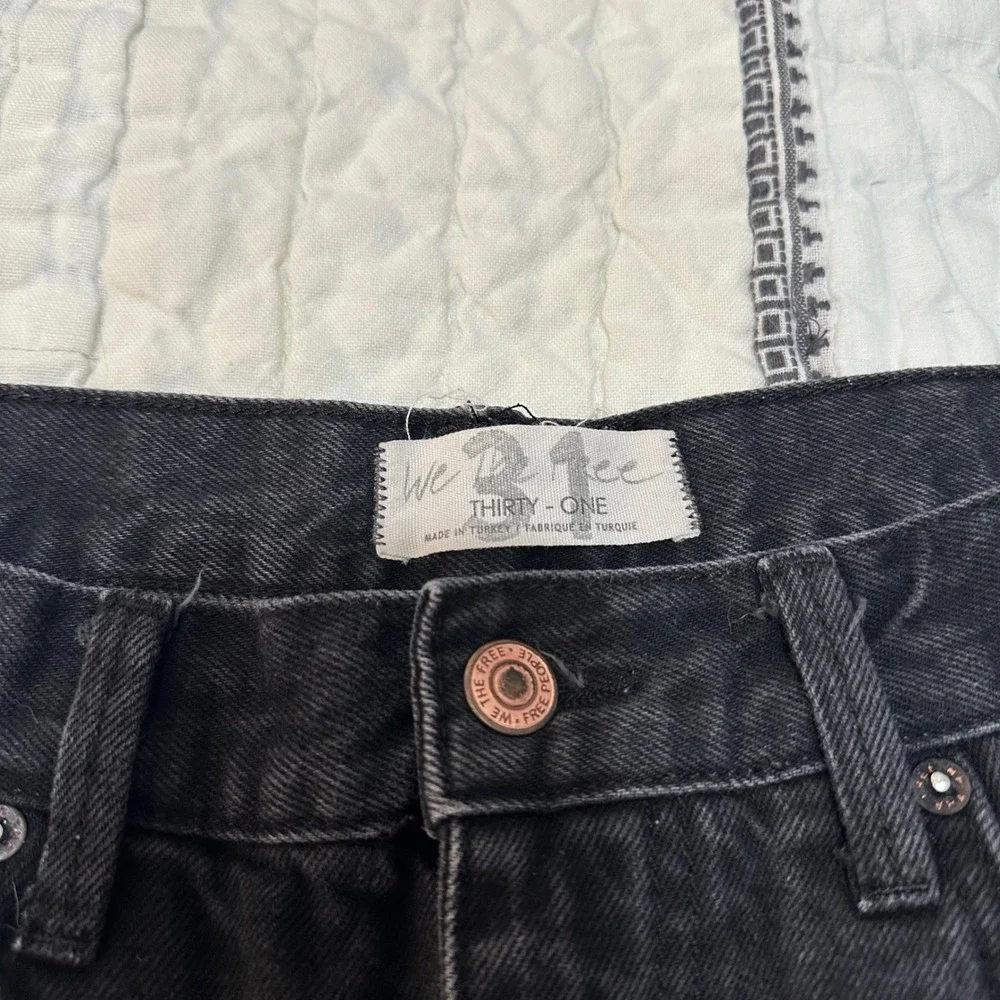 We The Free Jeans Thirty-One Black High Rise Straight Leg Denim